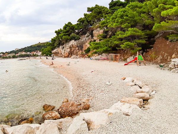 klimatyczna plaża w Chorwacji